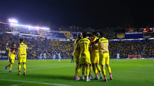 El Club América celebrando un gol en el Estadio Ciudad de los Deportes.