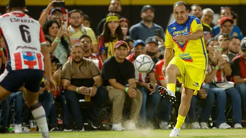 Cuauhtémoc Blanco en un partido de América Leyendas.