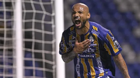 América buscaría el fichaje de Joao Pedro