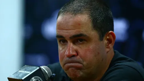 Jardine tuvo que ser claro con la situación de Henry.