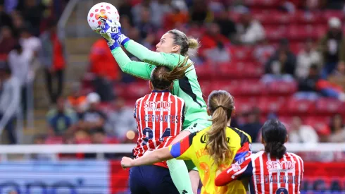 La guardameta azulcrema se apoderó de las cámaras por una marca impresionante