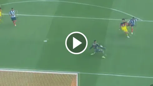 Malagón se vistió de héroe en el inicio del partido ante Monterrey