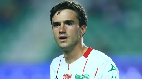 Necaxa se la aplica al América con Palavecino.