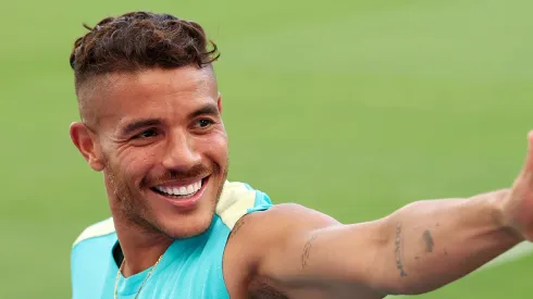 Jonathan Dos Santos seguirá en el América otro torneo.