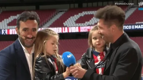 Compite para video del año: las hijas de Simeone cantaron de memoria el himno del Atlético