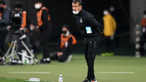 Batista confirmó la lista con la presencia de Alario