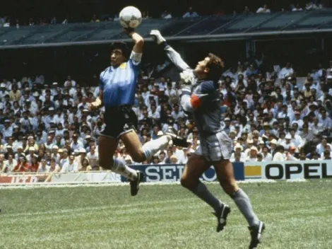 A Peter Shilton, el arquero inglés que sufrió al Diego, lo trolleron todo el día en Twitter
