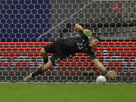 ¡Es un fenómeno! Lo que le dijo Dibu Martínez a sus compañeros antes de los penales