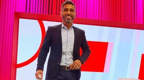 La respuesta de Bulos cuando le preguntaron sobre la mano izquierda de Vignolo