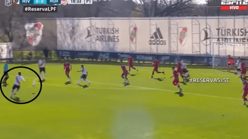 Desde ahí le pegó Nahuel Casasola.