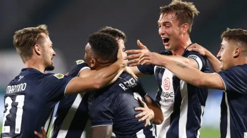 La alegría de los jugadores de Talleres.