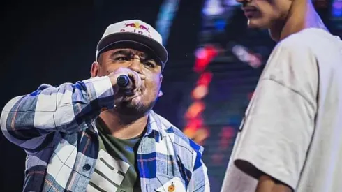 Por qué Aczino mencionó a Messi en plena FMS Internacional