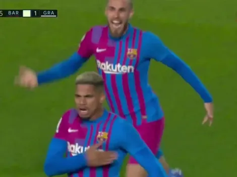 VIDEO: Araujo salvó al Barcelona con un enorme cabezazo