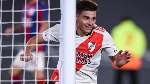 Julián Álvarez hizo 3 goles en el triunfo de River ante San Lorenzo por la Liga Profesional (Foto: Getty Images)