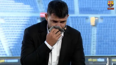 El Kun se despidió del fútbol