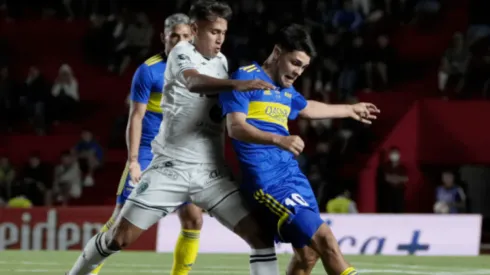 Boca revalidó un año histórico y goleó a Sarmiento para alzar el Trofeo de Campeones