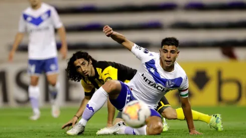 Lautaro Giannetti renovó su vínculo con Vélez.