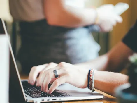 Covid-19: cuándo regresar al trabajo presencial si fuiste contacto estrecho o contagiado