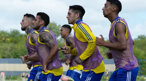 Battaglia tiene dos dudas para armar el once de Boca frente a Colón.