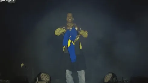 Un rapero estadounidense se llevó una camiseta de Boca.