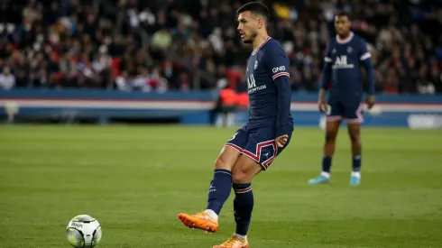 A la espera del parte médico, el preocupante posteo de Paredes tras salir lesionado en el PSG