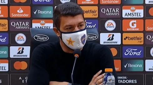 Battagia, orgulloso de uno de sus jugadores.