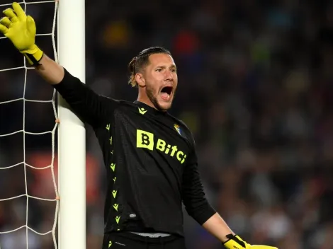 Seguridad total: ¿cuántas atajadas sumó Ledesma en el triunfo ante Barcelona en el Camp Nou?