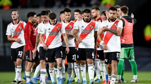 Matías Suárez salió por una molestia.