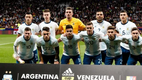 Sufre Scaloni: confirman que un jugador de la Selección se pierde el resto de la temporada.