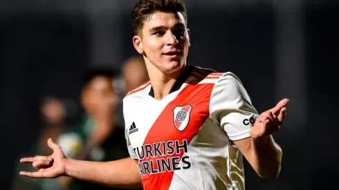 Julián Álvarez comienza a despedirse de River