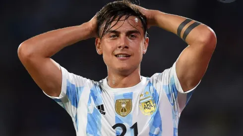 El error de la UEFA que sorprendió a los argentinos: ¿Dybala juega de titular?
