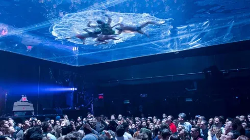 Fuerza Bruta estará en el Estadio Obras.