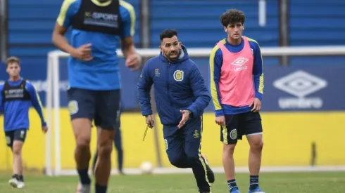 Tevez debuta HOY como DT de Central.