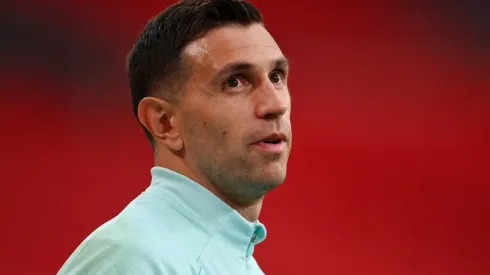 Dibu Martínez será titular ante Jamaica y tendrá un insólito debut en la Selección Argentina