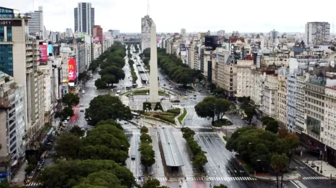 El lunes 17 no es feriado.