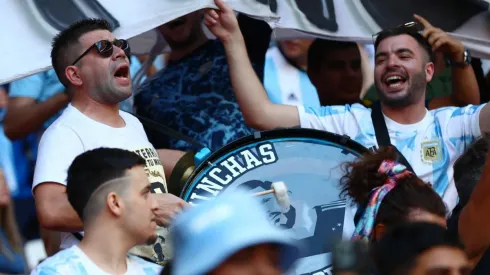 Indignación total en Francia por la nueva canción de los hinchas argentinos en Qatar.