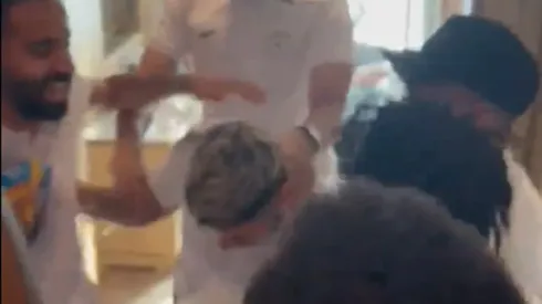 Juega en Arabia y no lo perdonaron: el ex Selección que recibió las cargadas de todos sus compañeros