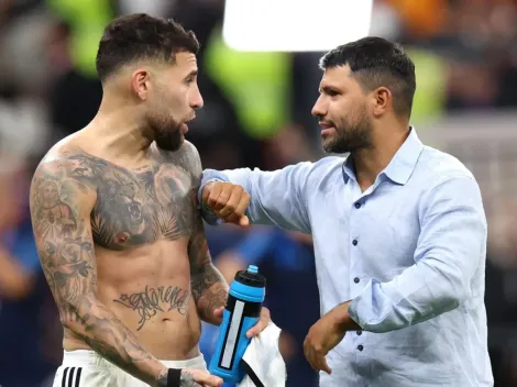 El Kun Agüero dijo presente en la práctica de la Argentina y ¡hasta hizo algunos ejercicios arengado por Otamendi!