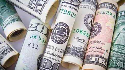 Descubre el raro billete de 1 dólar que vale 150 dólares.