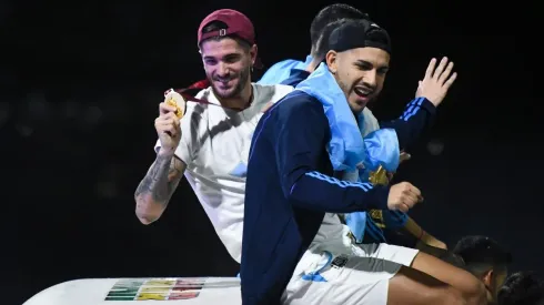 La llamativa vestimenta de De Paul para disfrutar de la Navidad con "la que fabrica motores"