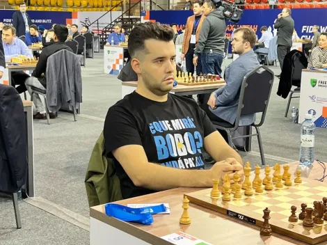 Ajedrecista ruso fue a un torneo con una remera que decía "¿Qué mirás bobo? Andá pa' allá"