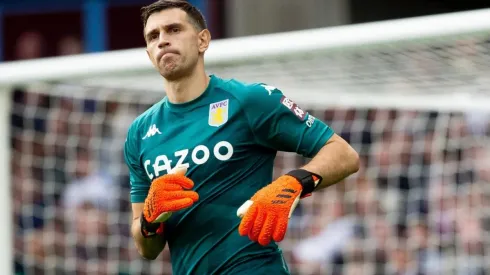 Emiliano Martínez ya está de regreso en su equipo el Aston Villa.