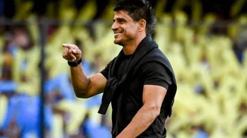 Ibarra rompió el silencio.