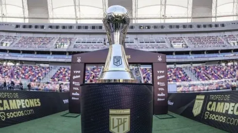 El Trofeo de Campeones 2020 aguarda por su campeón.