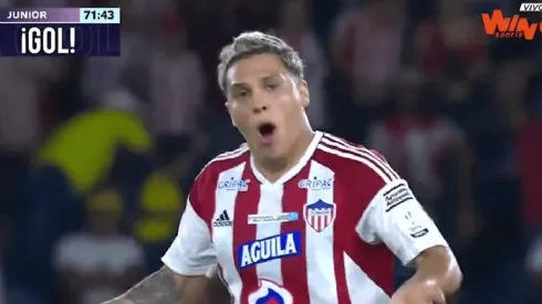 El canto de los hinchas de Junior para Juanfer Quintero: "Que se vayan todos..."