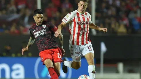 El líder River Plate recibirá a Unión de Santa Fe.