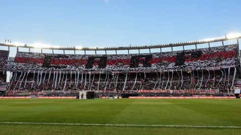 River comienza a preparar la fiesta del Superclásico: globos, banderas y ¿un telón histórico?