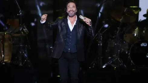 Marco Antonio Solis, reconocido cantautor mexicano.