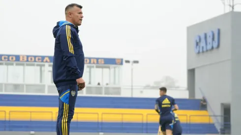 Un mes para Almirón como DT de Boca