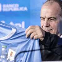 Bielsa hizo su propia adaptación del \'que la gente crea\' al ser presentado con la Selección de Uruguay